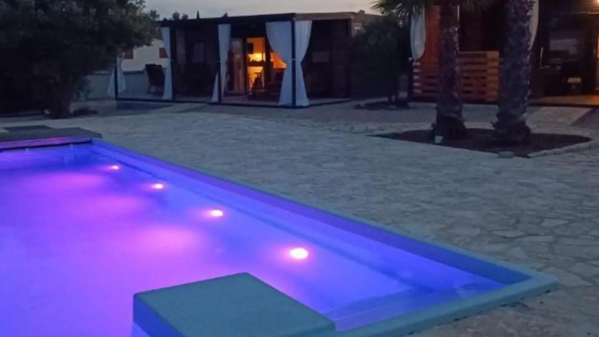 Holiday home Sak Mobile Home Privlaka Privlaka