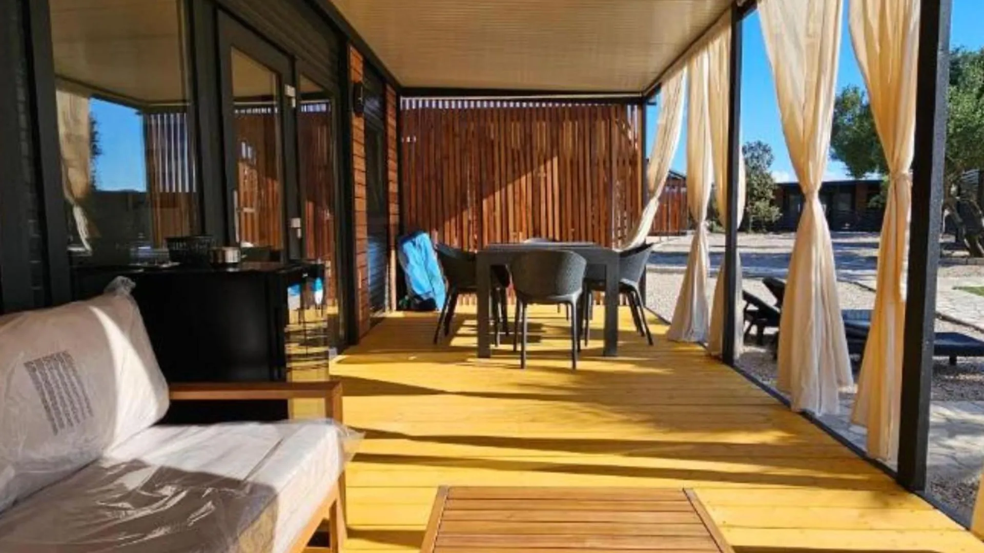 Holiday home Sak Mobile Home Privlaka Privlaka  Croatia